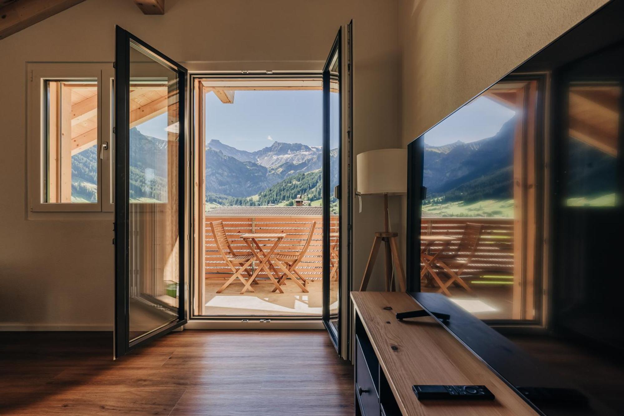 Chuenislodge2- Zwei Balkone, Gemuetlicher Kamin, Top Aussicht 阿德尔博登 外观 照片