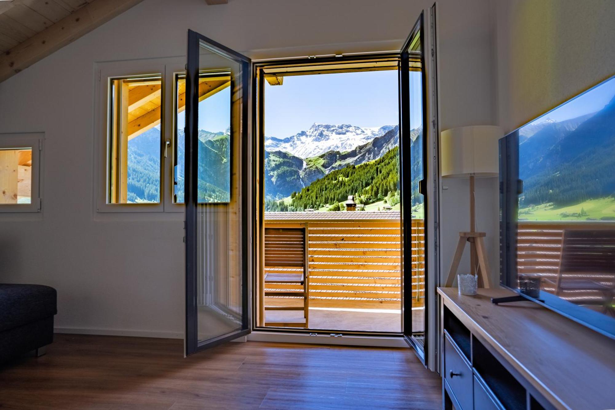 Chuenislodge2- Zwei Balkone, Gemuetlicher Kamin, Top Aussicht 阿德尔博登 外观 照片